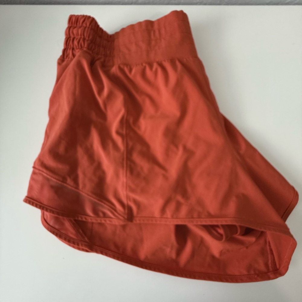 Lululemon Hi-Rise Hotty Hot Athletic Shorts
Orange 2.5 rise